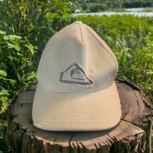 Quiksilver Hat Ball Cap Mountain Waves 7 3/8 Fitted white Logo Surf Wool Blend